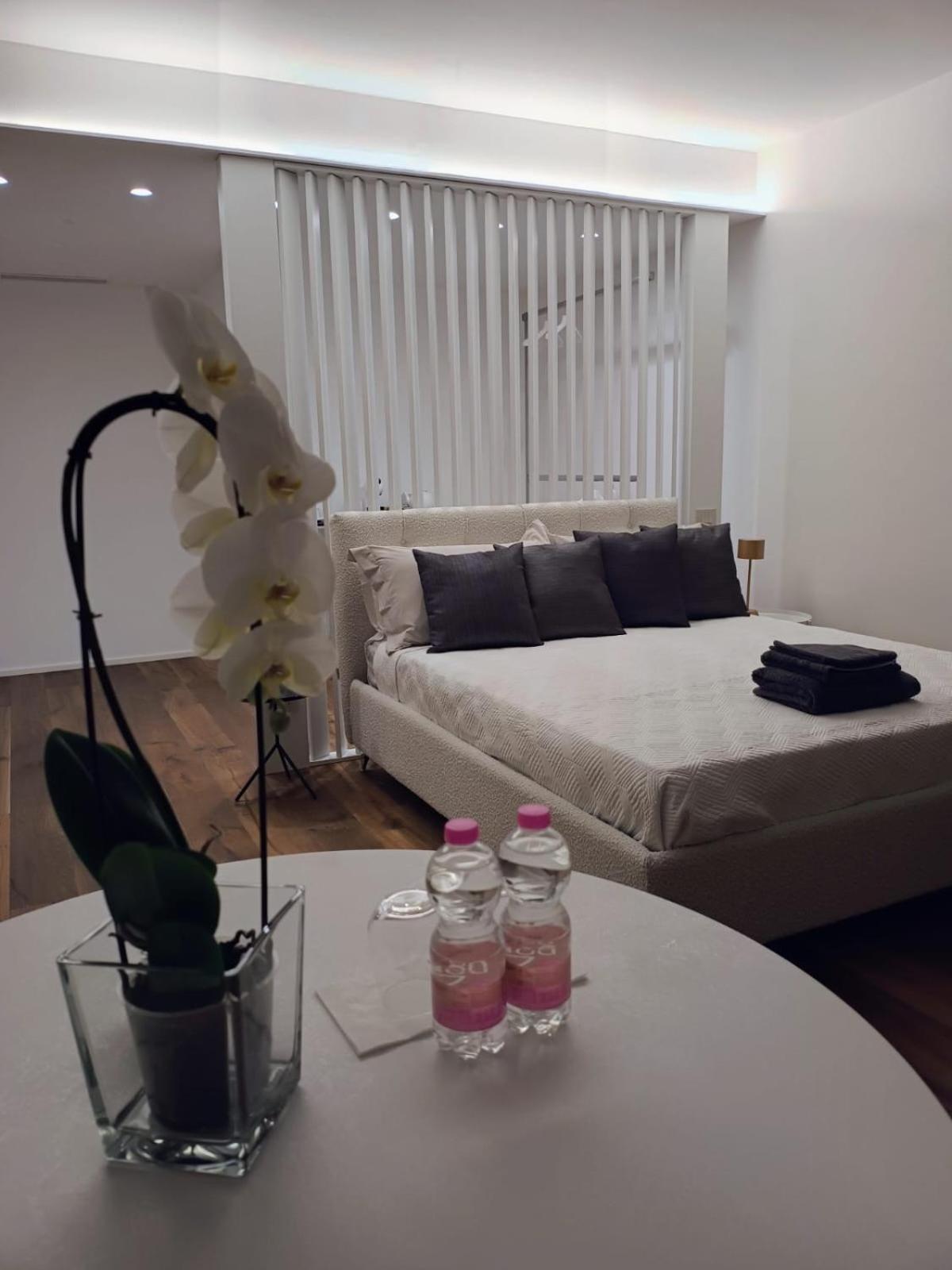 Residenze Simari Luxury Apartment ปาโดวา ภายนอก รูปภาพ